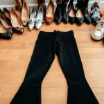 Jakie buty do czarnych rajstop wybrać na każdą okazję?