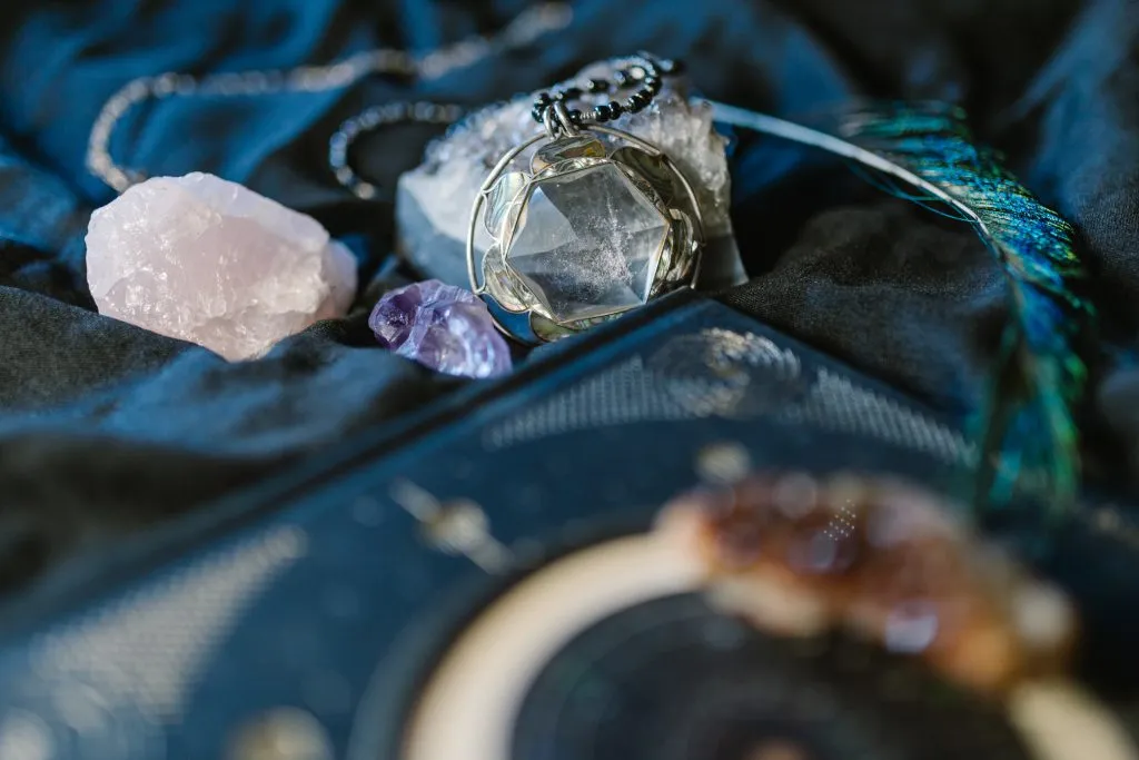 Jakie kamienie odpowiadają znakom zodiaku?